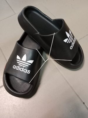 Сланцы Adidas